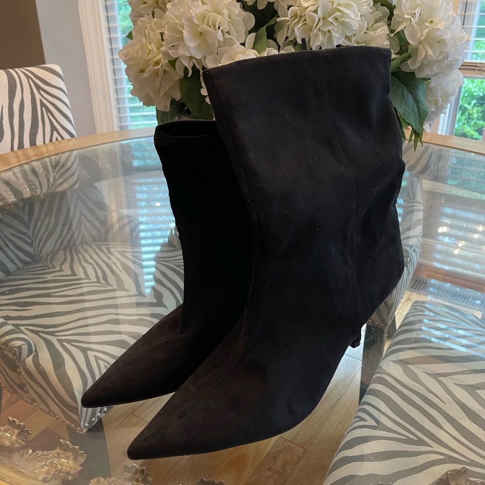 Black vegan suede H&M booties size 41
